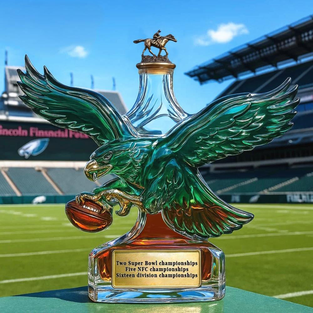 🏈 Vintage Green Team Retro Logo Whiskey Bottle ✨