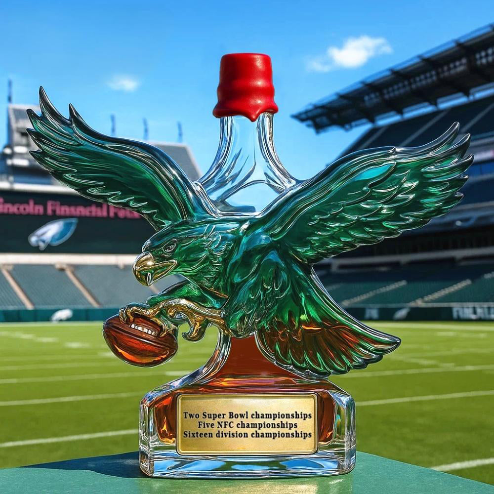 🏈 Vintage Green Team Retro Logo Whiskey Bottle ✨