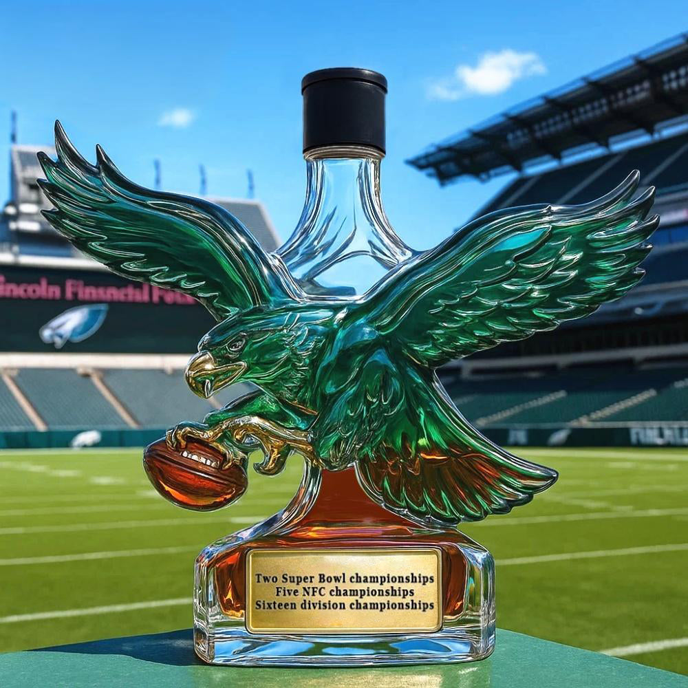 🏈 Vintage Green Team Retro Logo Whiskey Bottle ✨